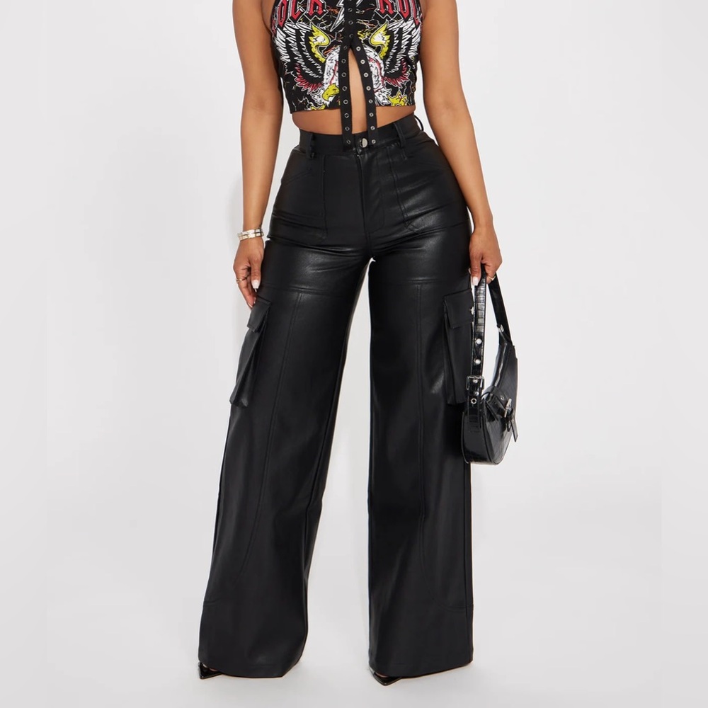 Fashion Nova Black Cargo Pants